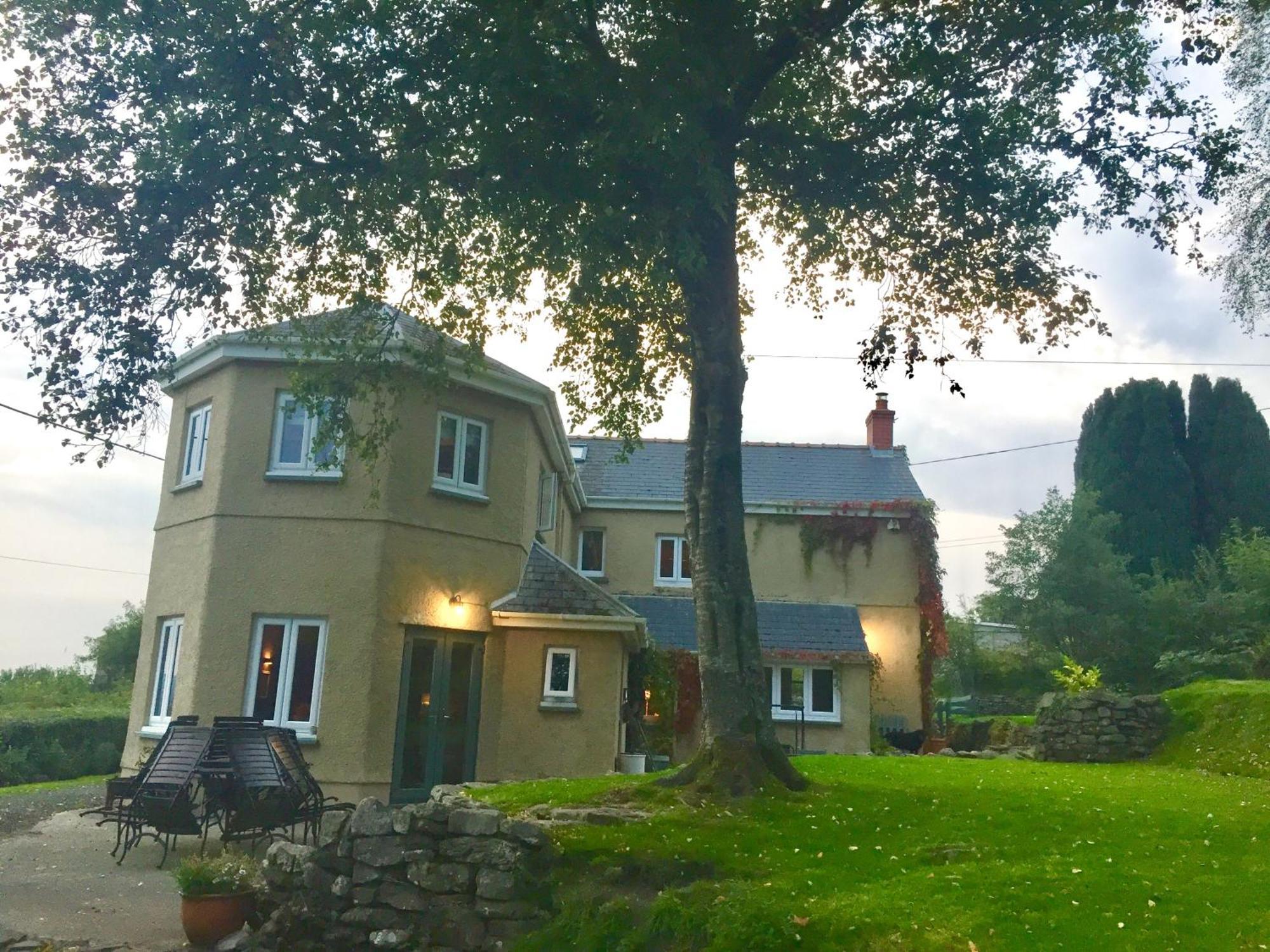 Bed and Breakfast Efail Y Garn Суонси Экстерьер фото